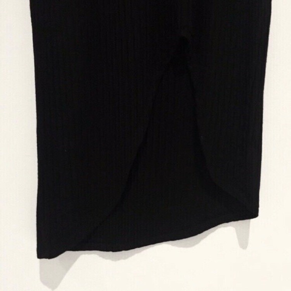 •NWT• UK2LA Black Ribbed Jersey High-Low Hem Dress - Picture 3 of 3